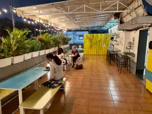 Locomo Hostel OG - Stay | Work | Eat