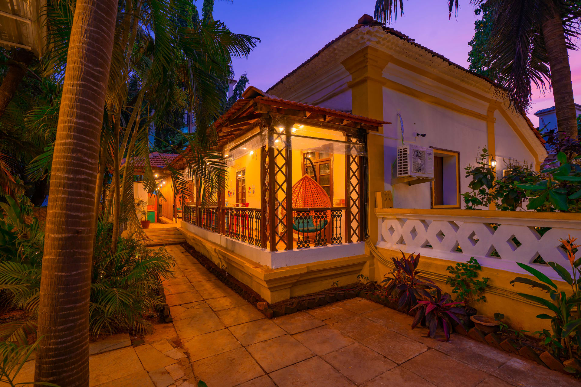 goSTOPS Lite Calangute